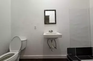 1211 W Park Ave, Orange, TX 77630 - Photo 8