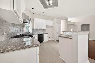 9846 N Villa Drive, Houston, TX 77064 - Photo 12