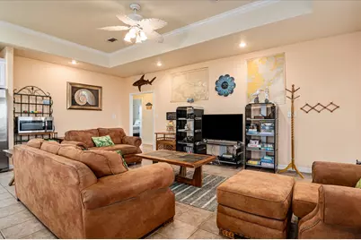 989 Biscayne, Crystal Beach, TX 77650 - Photo 8