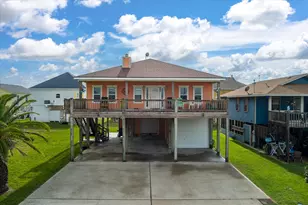 989 Biscayne, Crystal Beach, TX 77650 - Photo 32