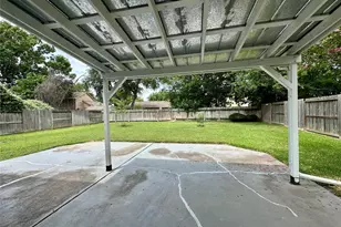 10118 Spotted Horse Dr, Houston, TX 77064 - Photo 16