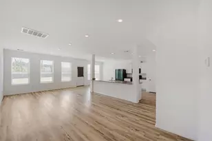 18972 Caney Frst Dr, Roman Forest, TX 77357 - Photo 4
