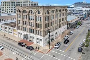 2400 Mechanic St, Galveston, TX 77550 - Photo 6