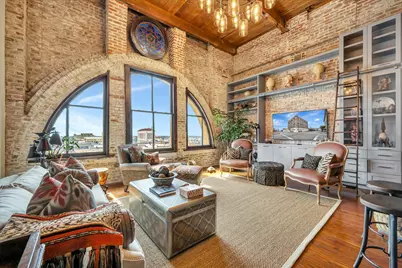 2400 Mechanic Street, Galveston, TX 77550 - Photo 1