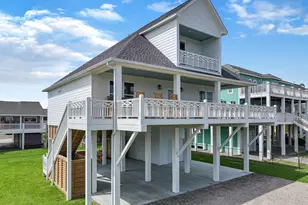 2301 Trinidad Dr, Crystal Beach, TX 77650 - Photo 4