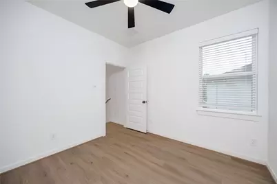 1951 Longmire Villas Court, Conroe, TX 77304 - Photo 24