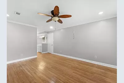 711 Lodgehill Lane, Houston, TX 77090 - Photo 14