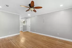 711 Lodgehill Ln, Houston, TX 77090 - Photo 14