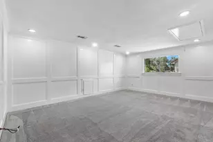 711 Lodgehill Ln, Houston, TX 77090 - Photo 18