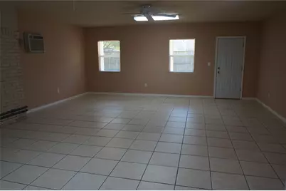 9905 Westview Drive, Houston, TX 77055 - Photo 20