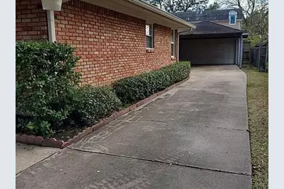 9905 Westview Drive, Houston, TX 77055 - Photo 4