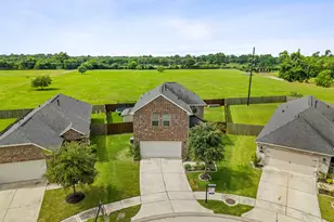 31759 Wellington Pass, Fulshear, TX 77441 - Photo 4