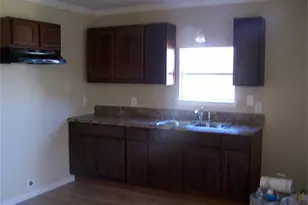 926 9th Street SE, San Leon, TX 77539 - Photo 4