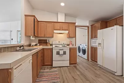 12713 Paradise View Court W, Willis, TX 77318 - Photo 8