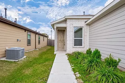 6031 Diamond Sky Lane, Houston, TX 77048 - Photo 2