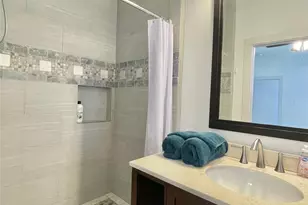 5638 Grape St, Houston, TX 77096 - Photo 34