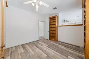 22 S Bethany Bend Cir, The Woodlands, TX 77382 - Photo 14