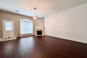 67 N Merryweather Cir, Conroe, TX 77384 - Photo 4