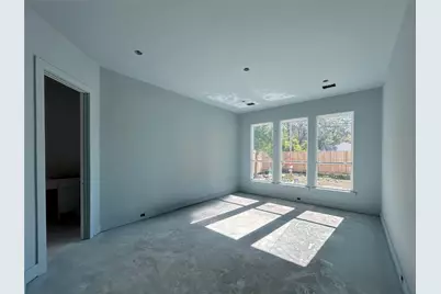 10315 Chatterton Drive, Houston, TX 77043 - Photo 10