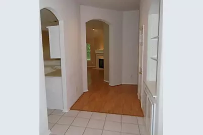 1106 Kerri Court, Sugar Land, TX 77479 - Photo 4