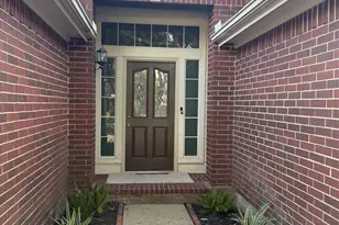 1106 Kerri Ct, Sugar Land, TX 77479 - Photo 2