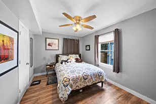 609 Sealy Ave, Galveston, TX 77550 - Photo 10