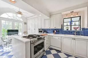 6010 Lake St, West University Place, TX 77005 - Photo 4