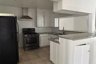 1108 Redbud Cir, Pasadena, TX 77502 - Photo 2