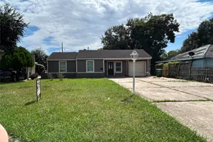 1108 Redbud Cir, Pasadena, TX 77502 - Photo 1