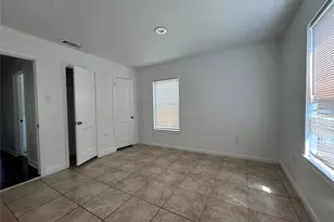 1108 Redbud Cir, Pasadena, TX 77502 - Photo 8