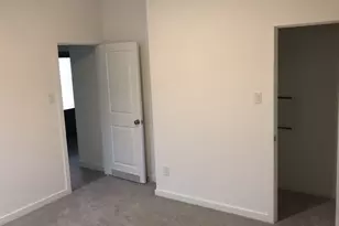 421 Robin St, Angleton, TX 77515 - Photo 10