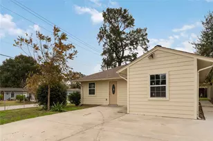 5042 Bataan Rd, Houston, TX 77033 - Photo 2