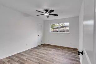 5675 Sylmar Rd, Houston, TX 77081 - Photo 22