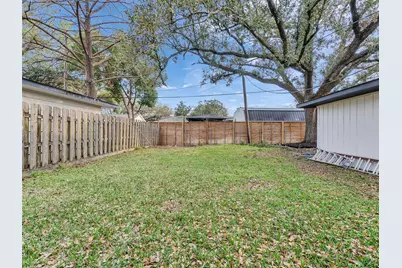 5675 Sylmar Road, Houston, TX 77081 - Photo 32