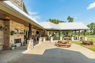 620 Brit Baily Blvd, Angleton, TX 77515 - Photo 40