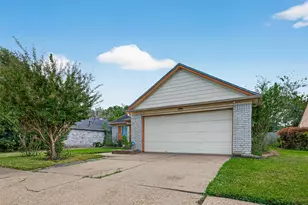 19427 Elmtree Estates Dr, Katy, TX 77449 - Photo 2