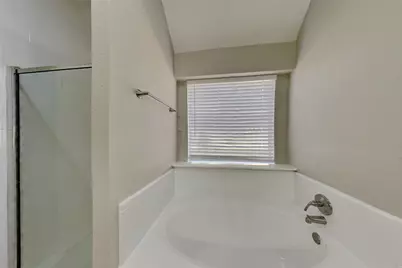 10726 Perigrine Drive, Houston, TX 77065 - Photo 10