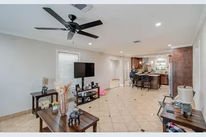 5423 N Shady Creek Drive, Houston, TX 77017 - Photo 8