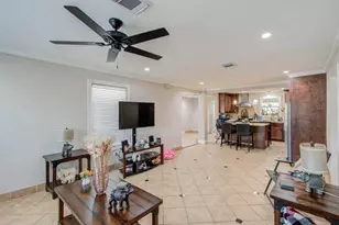 5423 N Shady Creek Dr, Houston, TX 77017 - Photo 8