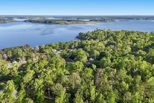 245 Shadow Dr, Hemphill, TX 75948 - Photo 2