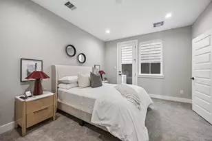 1179 W 19th St, Houston, TX 77008 - Photo 36