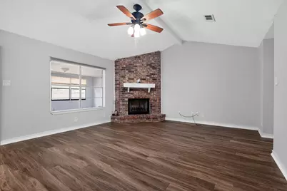 9915 Forest Hollow Drive, Baytown, TX 77521 - Photo 10