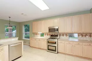 6610 Treeline Dr, Humble, TX 77346 - Photo 10