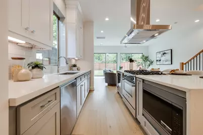 118 E 23rd Street, Houston, TX 77008 - Photo 14