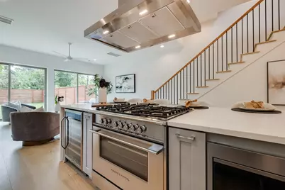 118 E 23rd Street, Houston, TX 77008 - Photo 16