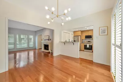 11711 Memorial Drive #135, Houston, TX 77024 - Photo 4