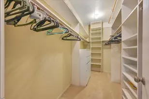 11711 Memorial Dr, Houston, TX 77024 - Photo 22
