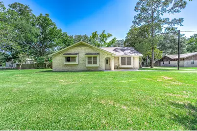 13725 W 6th Street, Santa Fe, TX 77517 - Photo 2