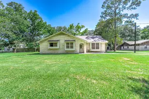 13725 W 6th St, Santa Fe, TX 77517 - Photo 2