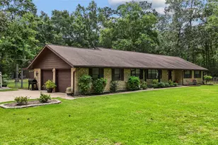 412 Commanche Trail, Wallisville, TX 77597 - Photo 2